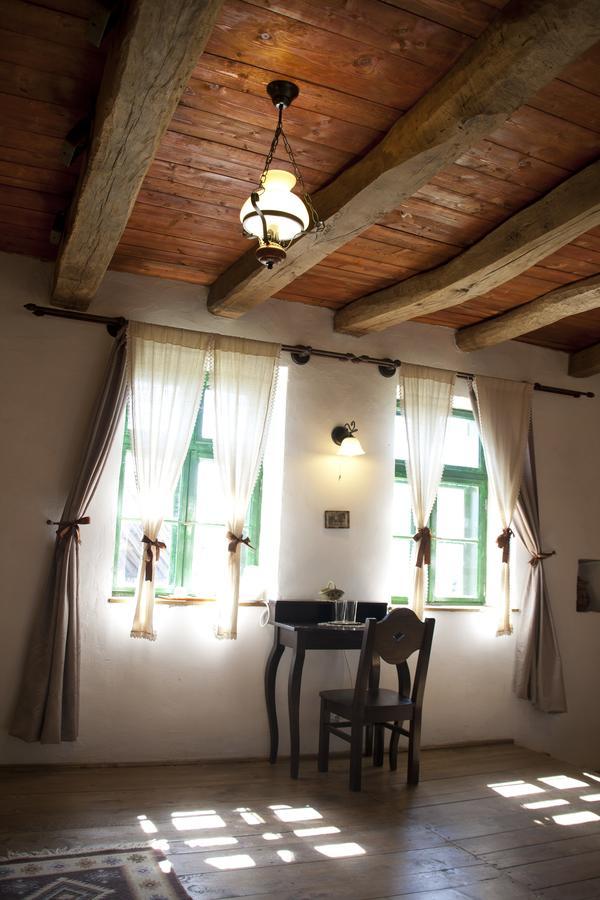 Casa Cu Zorele, Crit 189 Buitenkant foto